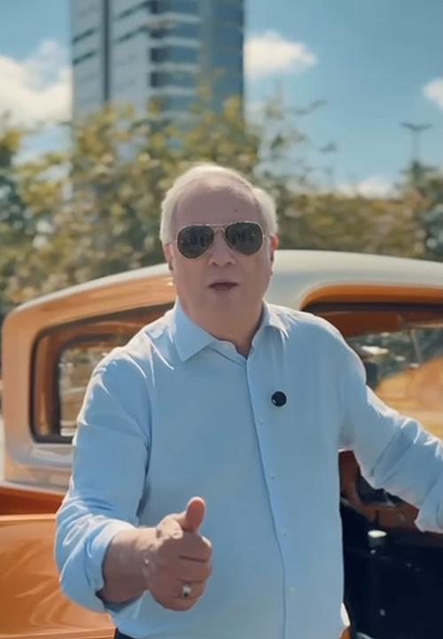 Blu Old Vintage Cars - Agosto 2025